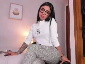 Chaturbate Nude Webcam of caroline_dh
