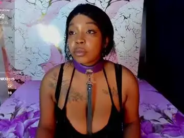 Chaturbate Live Sex Cam of charlotte_brown_1