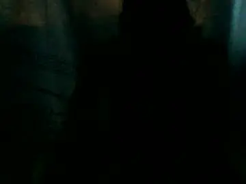 Chaturbate Live Sex Cam of luckymadequeen
