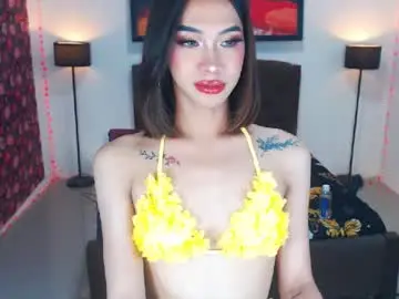 Chaturbate Best live sex cam show of emerladmore