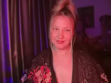 Chaturbate Adult Video Chat of hellyriddle