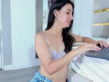 Chaturbate Best live sex cam show of emy_ferrer_