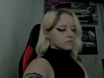 Chaturbate Live Sex Cam of holy_mistresss