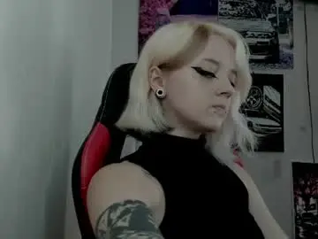Chaturbate Live Sex Cam of holy_mistresss