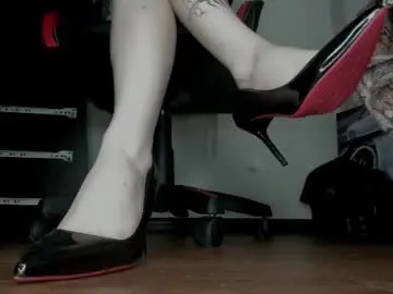 Chaturbate Live Sex of holy_mistresss