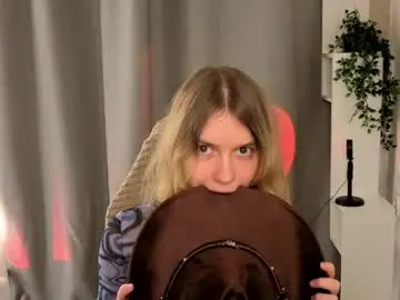 Chaturbate Live Sex Cam of milanarayy