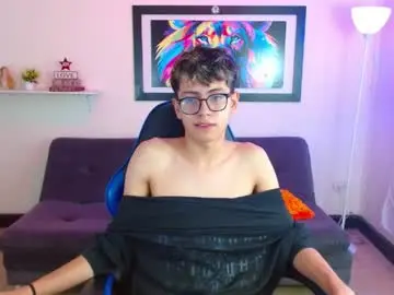 Chaturbate Best live sex cam show of alexcum_18