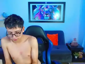 Chaturbate Free Porn Cam of alexcum_18