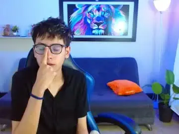 Chaturbate Live Porn of alexcum_18