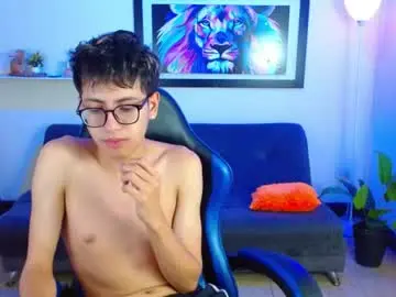 Chaturbate Live Porn of alexcum_18