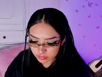 Chaturbate Live Sex Cam of maddyghost