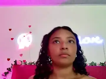 Chaturbate Free Porn Cam of ellie_cute7