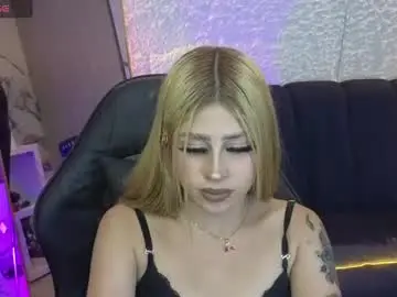 Chaturbate Live Sex Cam of scarlet_queen_v