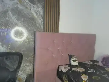 Chaturbate Live Porn of nicol_jone