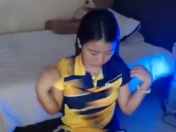Chaturbate Live Sex Cam of slutangel143