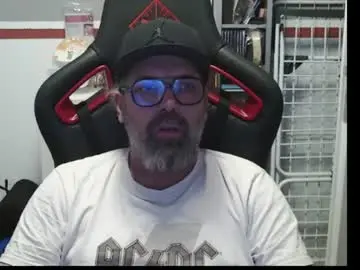Chaturbate Free Live Porn of womenizzeer