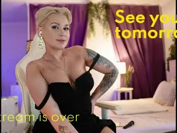 Chaturbate Live Sex Cam of divine_kim