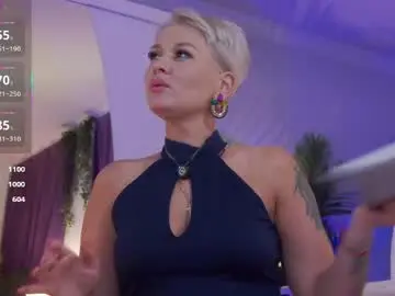 Chaturbate Live Sex Cam of divine_kim