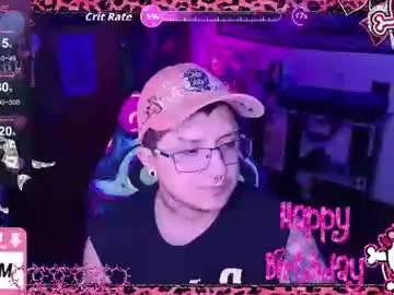 Chaturbate Live Sex Cam of ftmbiggestclit