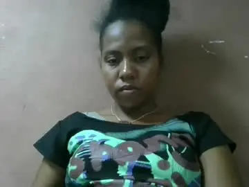 Chaturbate Live Sex Cam of tharcialy