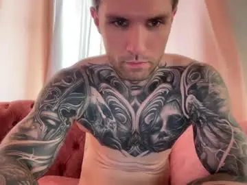 Chaturbate Best live sex cam show of larsskeet