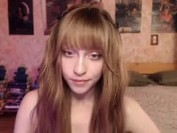 Chaturbate Live Sex Cam of ellie_friendly