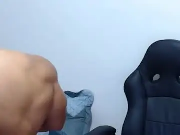 Chaturbate Live Porn of leo_muscleboy