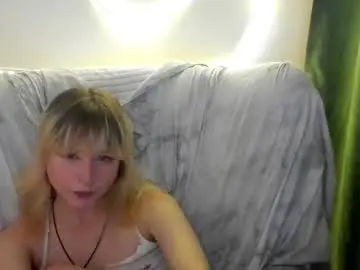 Chaturbate Live Porn of miakimiko