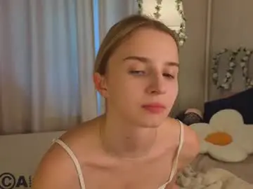 Chaturbate Adult Video Chat of lina_reeds