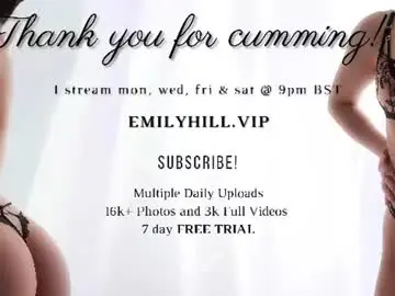 Chaturbate Live Sex of littlee33