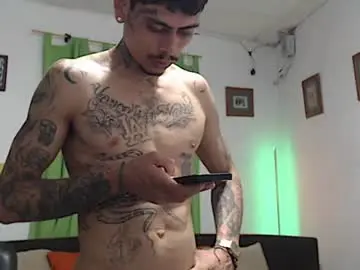Chaturbate Best live sex cam show of alpha_zom