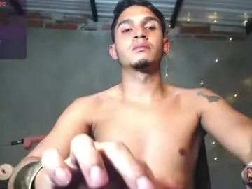 Chaturbate Sex Chat of angel_latinboy