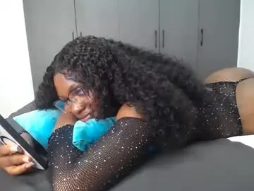 Chaturbate Best live sex cam show of cute_ass18