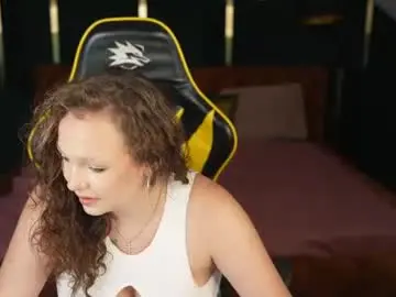 Chaturbate Free Porn Cam of juicy_secrets_054