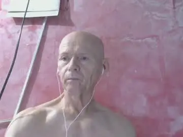 Chaturbate Live Porn of oldbuthorny62