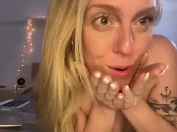 Chaturbate Live Porn of emmaonlyx1