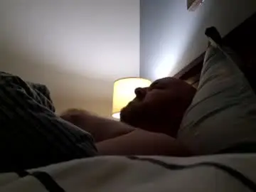 Chaturbate Live Sex Cam of kiwiben45