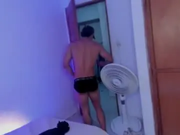 Chaturbate Watch Live Sex Cams of alan_newton1