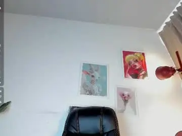 Chaturbate Free Live Porn of gia_demiee