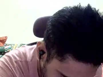 Chaturbate Live Sex Cam of birbikrom104