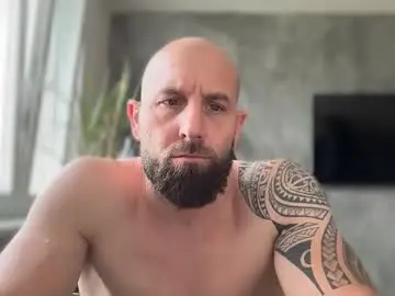 Chaturbate Live Sex Cam of tommyx01
