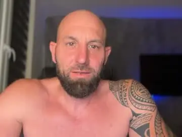 Chaturbate Live Sex Cam of tommyx01