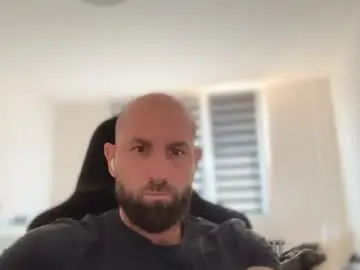 Chaturbate Free Porn Cam of tommyx01