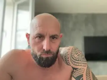 Chaturbate Live Sex Cam of tommyx01