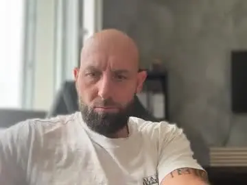 Chaturbate Live Sex Cam of tommyx01
