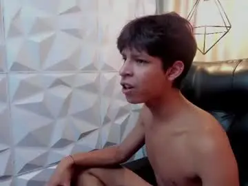 Chaturbate Sex Chat of ethan_qop