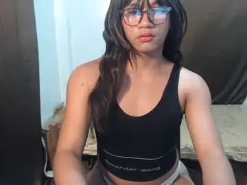 Chaturbate Live Sex of naughtyhot_star19