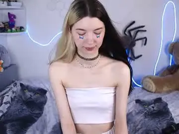 Chaturbate Watch Live Sex Cams of emmie_everly