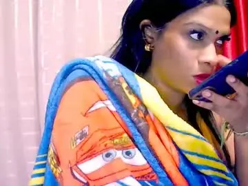 Chaturbate Live Sex Cam of indianpretty07