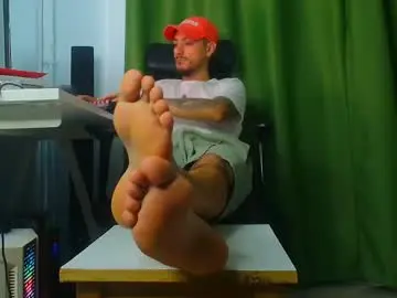 Chaturbate Adult Video Chat of andrewbanner